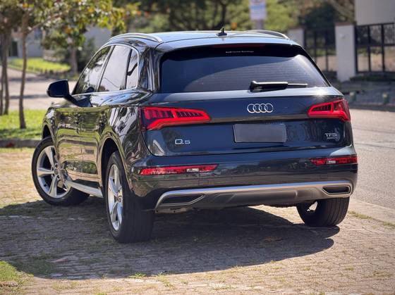 AUDI Q5 2.0 TFSI GASOLINA SECURITY S TRONIC AUDI Q5 2.0 TFSI GASOLINA SECURITY S TRONIC